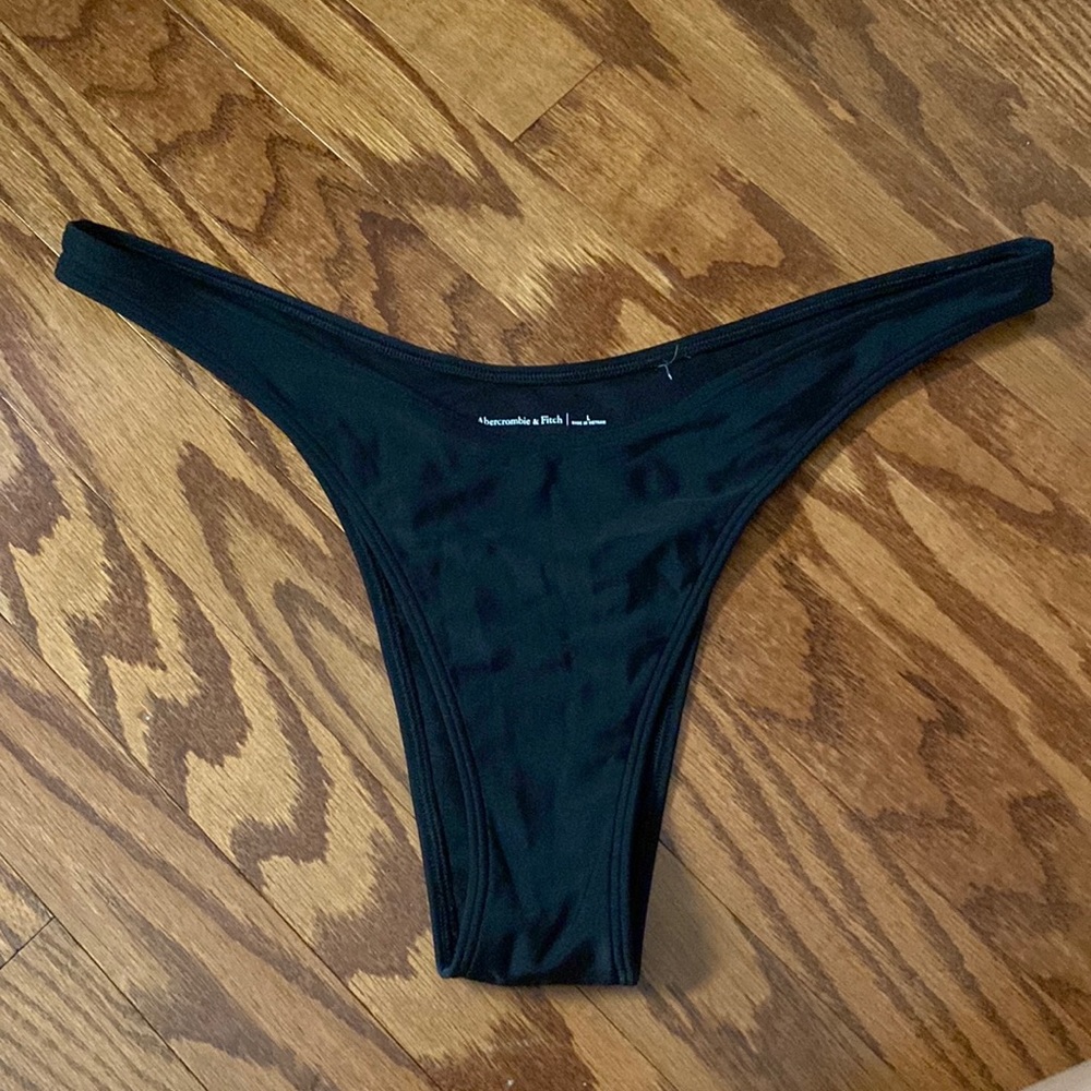 Abercrombie & Fitch Black Swim Bottoms Size: Large